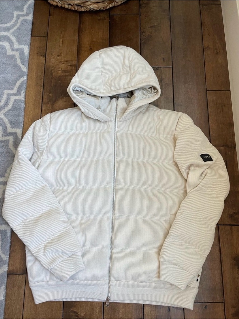 NWT Boss Off-White Quilted Hooded Puffer Jacket Size M
